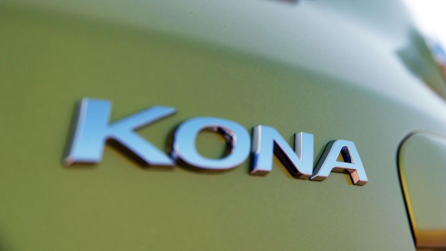 Логотип Hyundai Kona 2018 года  (NA) (фото 75 из 87)